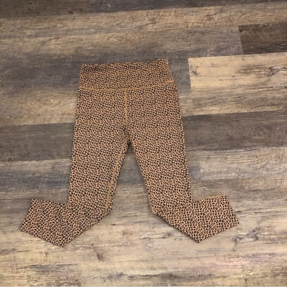 Allfenix Leopard Print Leggings size Large EUC
